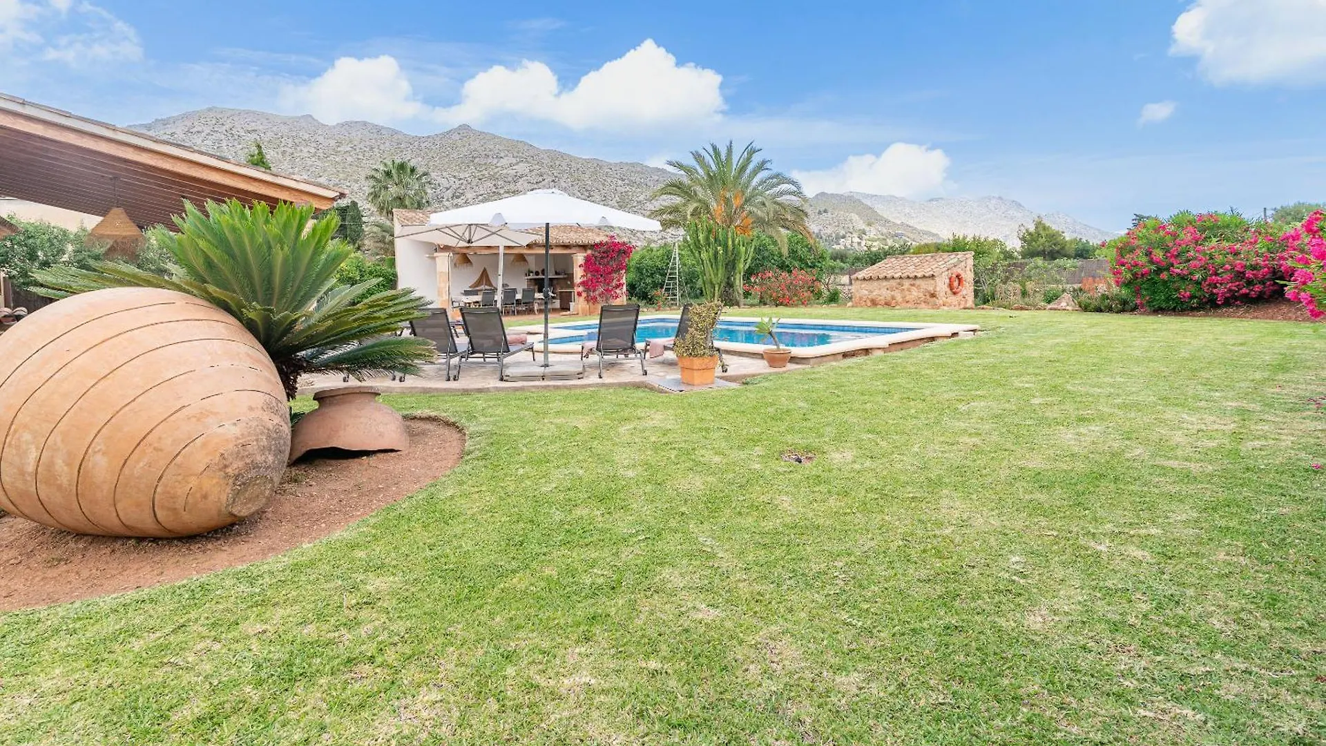 Villa Cal Beato By Sealand Villas Pollenca